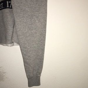 Brandy Melville Tops - brandy melville crew sweatshirt Brandy Melville Tops - brandy melville crew sweatshirt